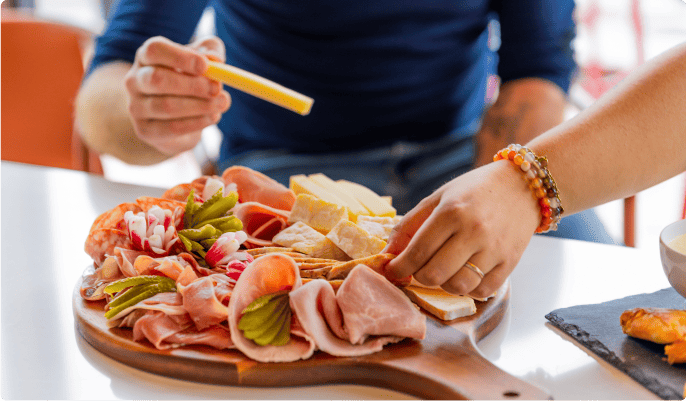 Plateau de charcuteries et fromages à partager